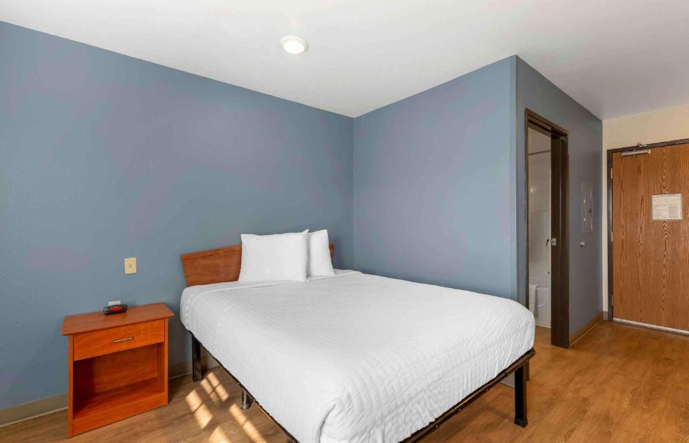 Standard Queen Room - Non Smoking interior